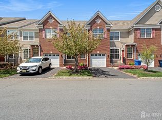 2435 Canterbury Ln, North Brunswick, NJ 08902