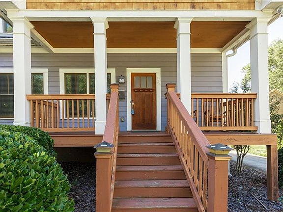 5th image of 723 Frasier Cir