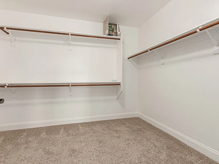 563 E Krista Way — Photo 29