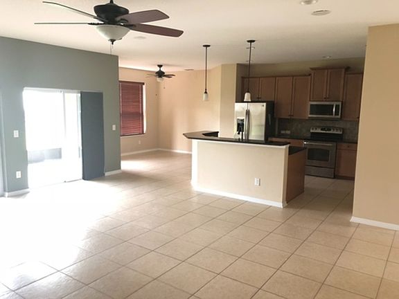 3rd image of 2410 Pickford Cir
