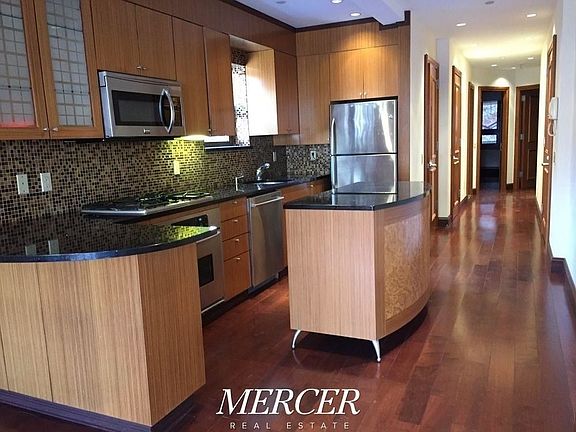 3rd image of 1400 York Ave APT 6