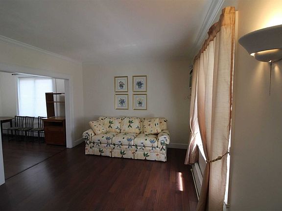 2nd image of 393 Beech St