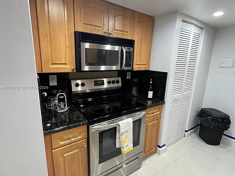 1717 N Bayshore Dr #A-2453 — Photo 12