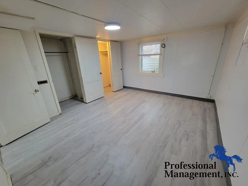 1 bed, 1.0 bath, 500 sqft, $795 — Photo 2