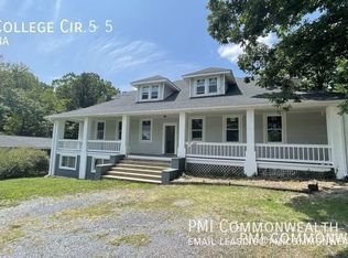 128 College Cir #5, Staunton, VA 24401