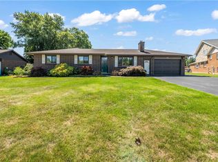 65 Andiron Ln, Rochester, NY 14612