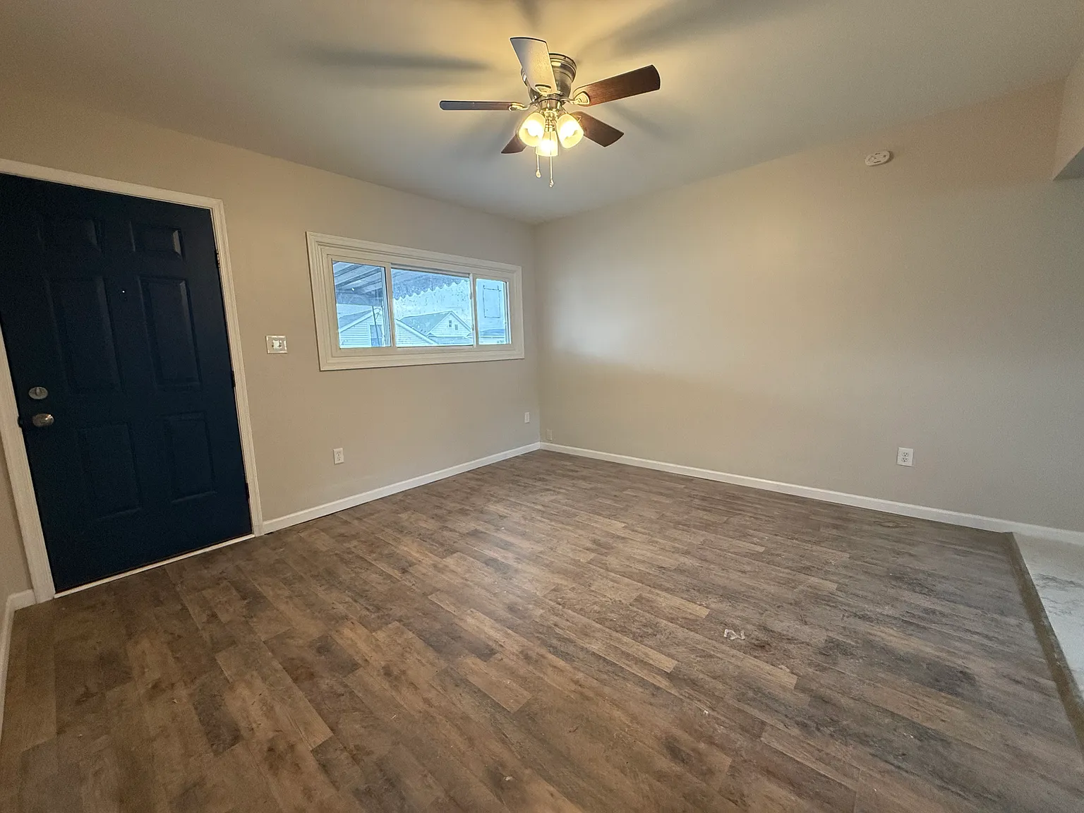4 bed, 1504 sqft, $1,595 — Photo 2