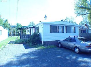 1028 S 7th St, Cottage Grove, OR 97424