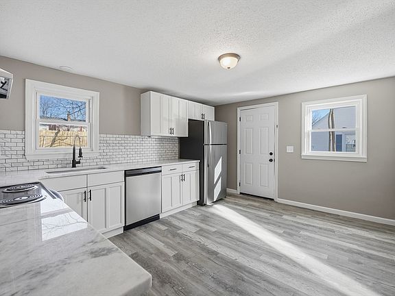 3rd image of 59 Piedmont St