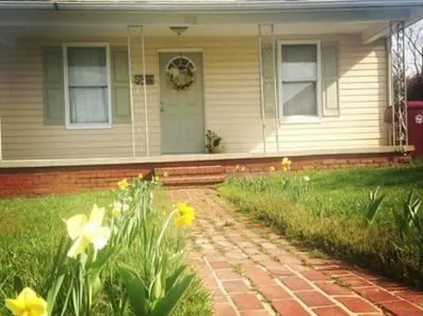 218 E Myrtle Ave, Johnson City, TN 37601