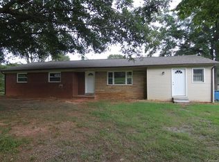 1095 Springdale Dr, Maiden, NC 28650