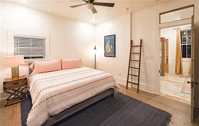 625 Louisa St — Photo 12