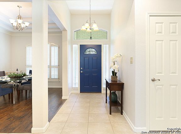 4th image of 12815 Vidorra Circle Dr