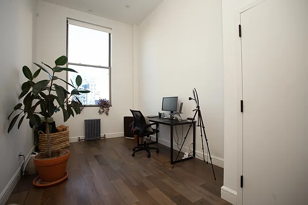 Rented by Blip LLC | media 17