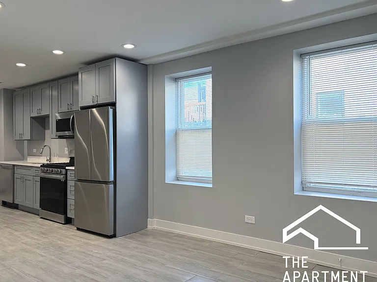 926 W 32nd Pl #BR — Photo 6