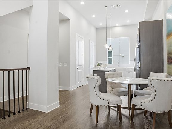 5th image of 1411 Town Creek Dr Unit 6