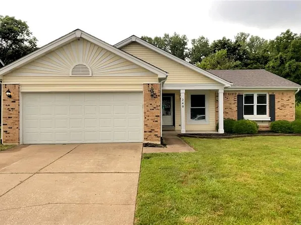 240 Barrington Dr, Saint Peters, MO 63376