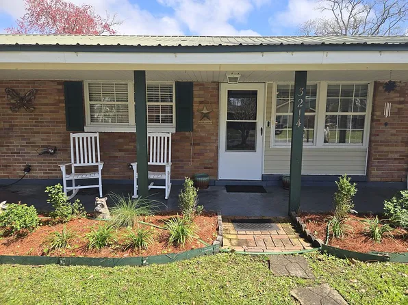 3214 Wesley St, Pascagoula, MS 39567