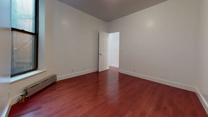 Rented by Bond New York | media 15