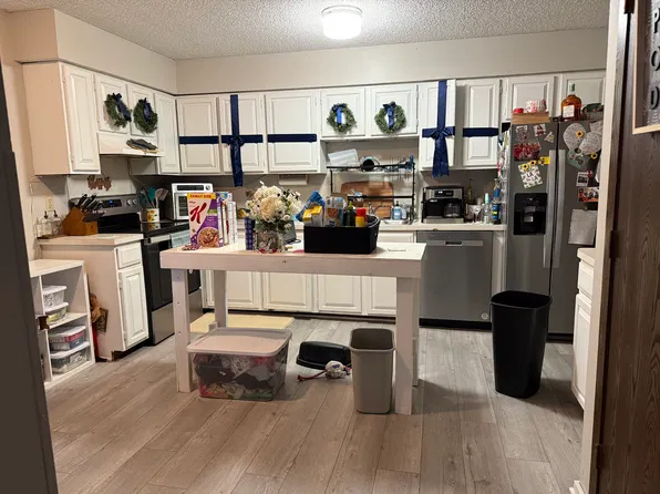 7658 Dunmore Rd, Woodbury, MN 55125