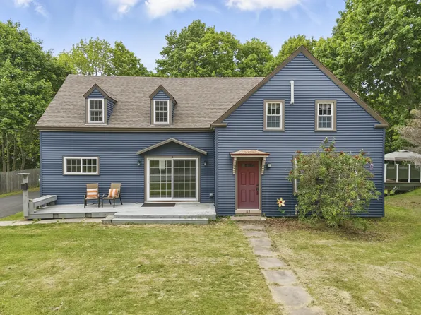 51 High Holborn Street, Gardiner, ME 04345