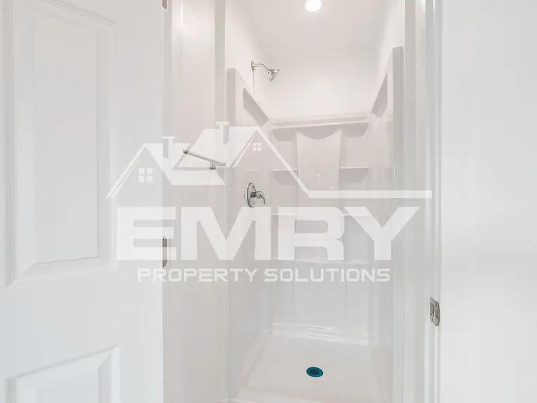 6221 Fishburn Ave — Photo 8
