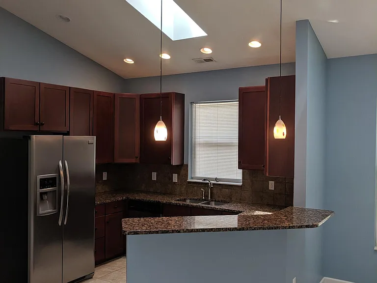 1457 N Star Ave — Photo 3