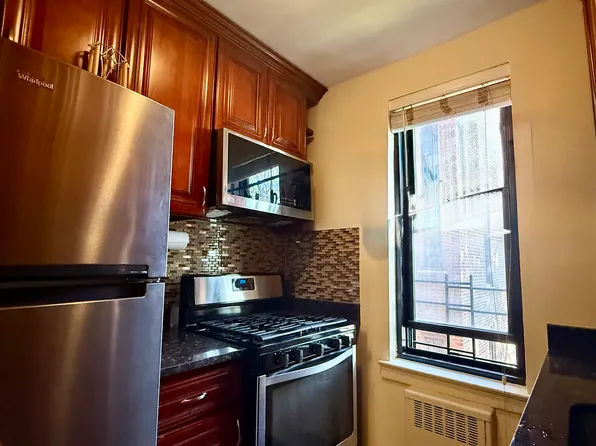 112-25 34th Avenue image 19 of 37