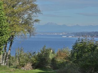 7831 Andrew Ln, Clinton, WA 98236