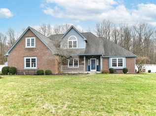 657 W Shel Lyn Ct, Greenfield, IN