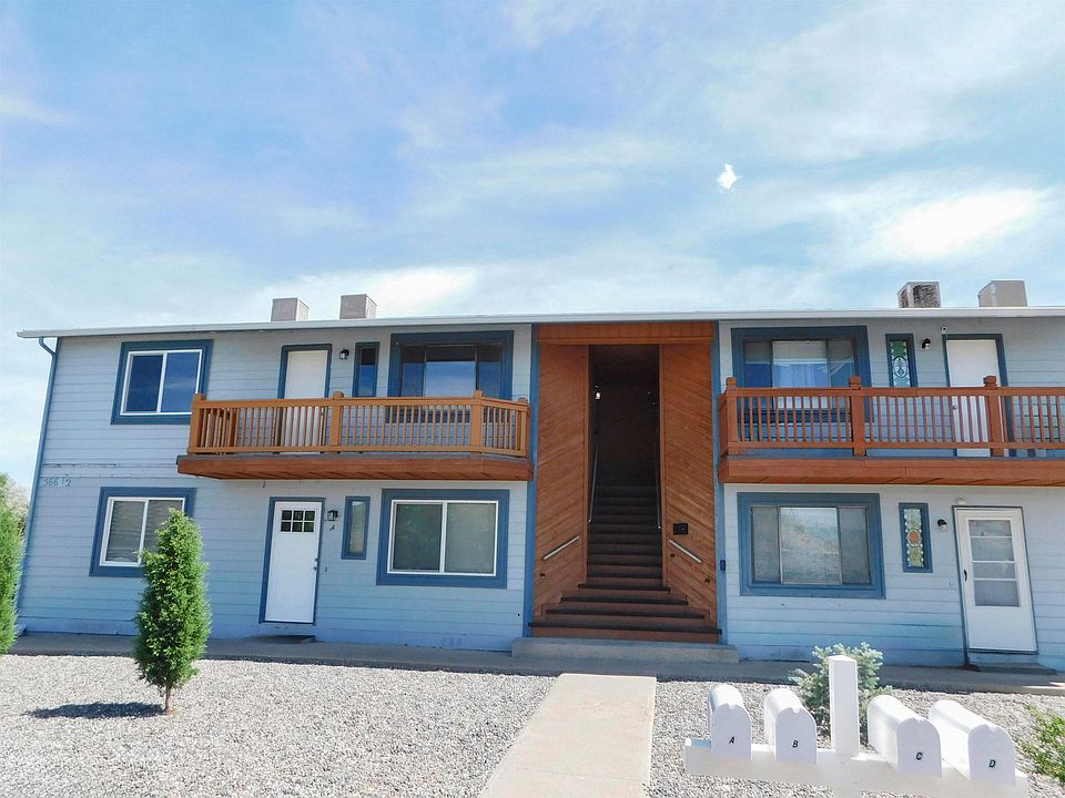 1st image of 566 1/2 Garfield Dr APT C