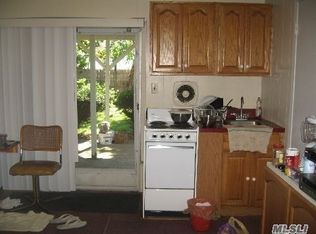 1003 11th St, West Babylon, NY 11704