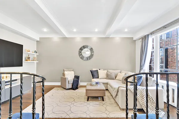 Sold by Hillel Realty Group | media 13
