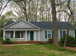 1318 Cedarwood Ln, Charlotte, NC 28212