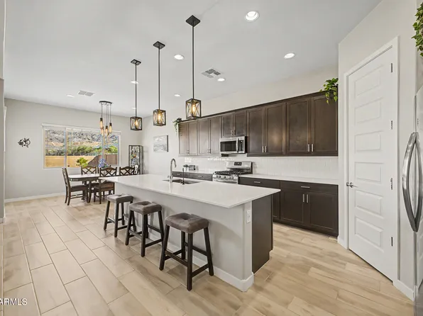 9721 S 38TH Lane, Laveen, AZ 85339