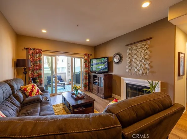 1516 Pacific Coast Hwy, Huntington Beach, CA 92648