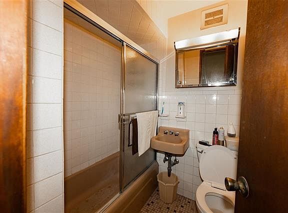 3rd image of 595 66th St #2