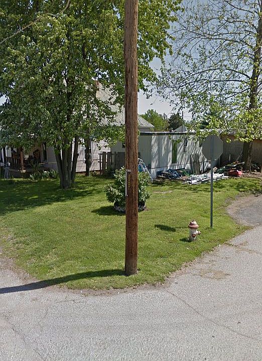 1st image of 628 S 9th St