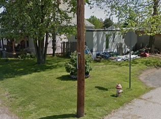 628 S 9th St, West Terre Haute, IN 47885