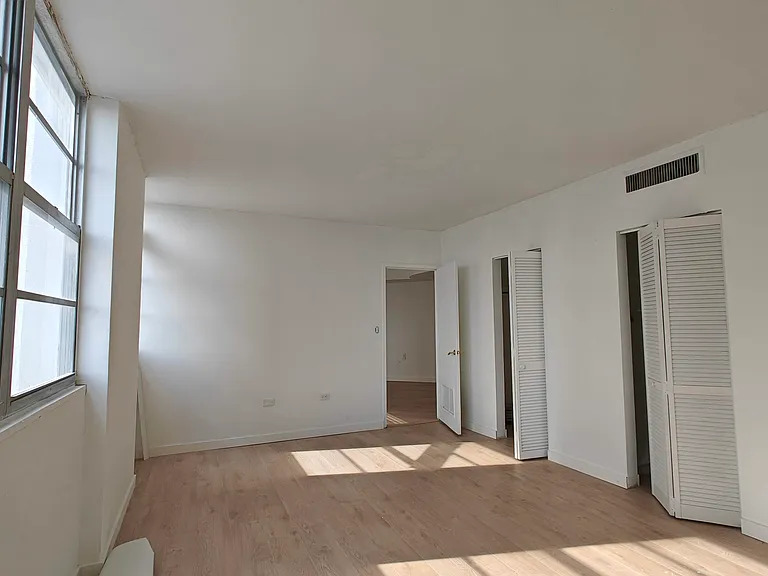 801 Brickell Bay Dr #365 — Photo 20