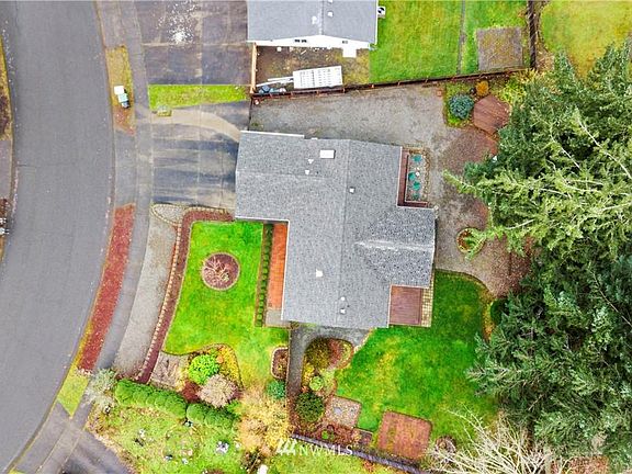 3rd image of 8300 Lake Forest Dr SE