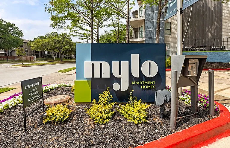 Mylo Apartment Homes — Photo 27