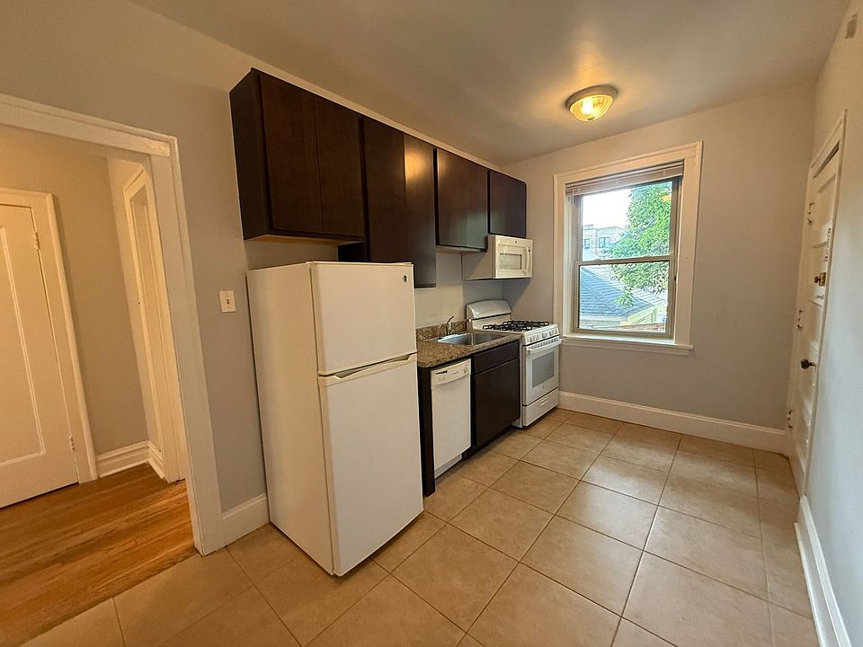 2nd image of 2247 Ridge Ave #2247-47-2K