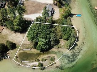 2351 S Penwood Trl, Leland, MI 49654