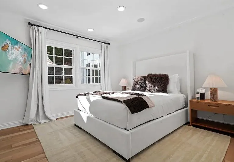 1829 Coldwater Canyon Dr — Photo 30