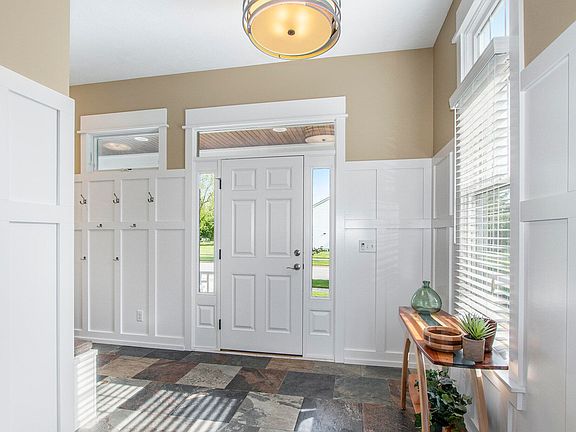3rd image of 1328 Innisbrook Ct