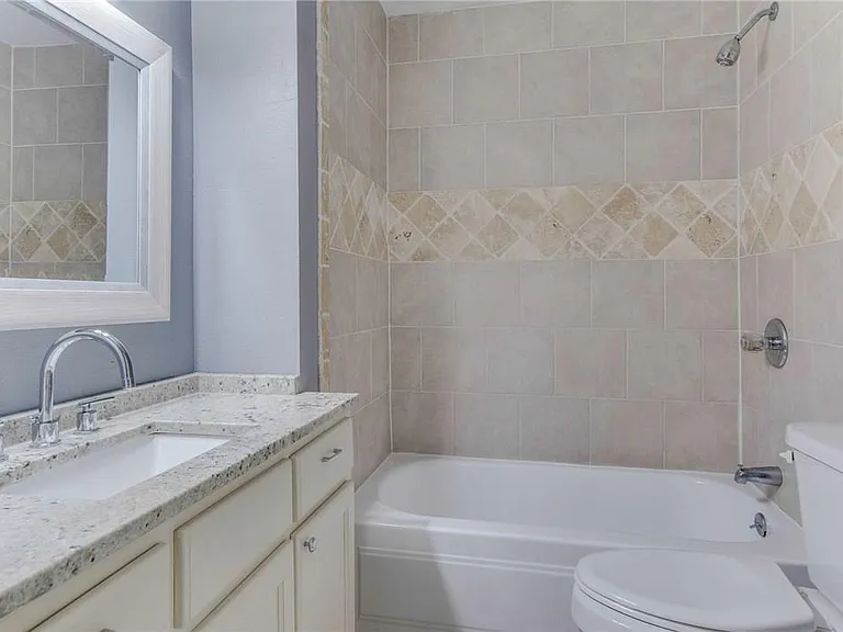 2310 Ridgedale Dr — Photo 16