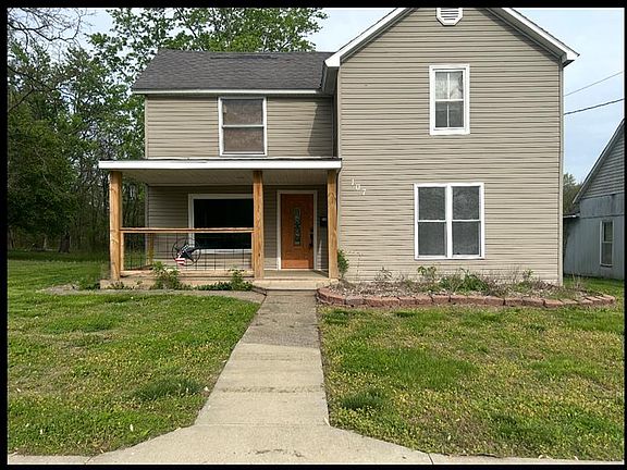2nd image of 107 Bloomington St