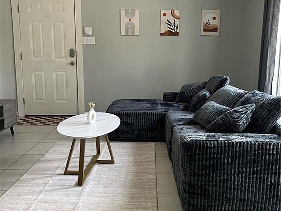 2nd image of 2022 Summerland Ln #1