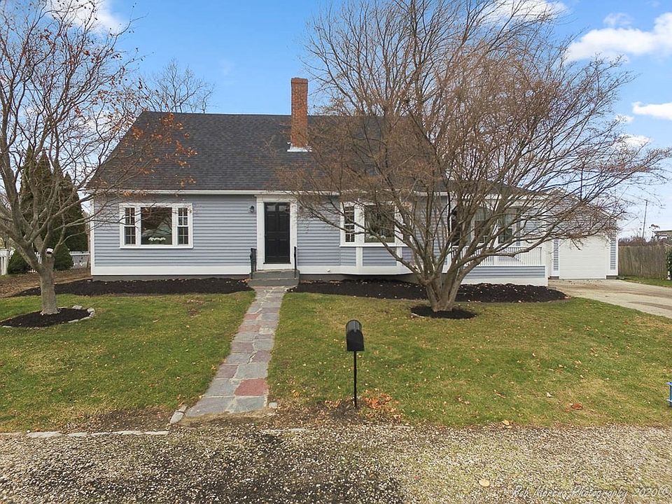 1st image of 18 Riverview Dr